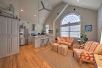 Seaside Cottage with Private Pier - 3 Miles to Beach - Bed and Breakfast