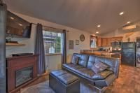 Coastal Retreat in Long Beach Walk to Attractions - B&B Long Beach