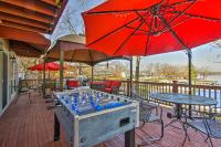 Bayview Lake House with Dock on Lake of the Ozarks - B&B