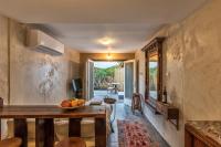 הבית החום יחידת אירוח לזוגות ומטיילים בערבה - B&B Sappir