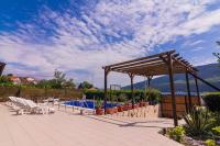 Villa Sea-N-Sun, 7 bedrooms & Pool, nearby Portonovi Marina. - B&B Ðenovići