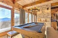 Golf, Sauna, Creek: Spectacular Smoky Mtn-View Gem - B&B Maggie Valley