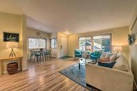 Cute Cottage with Deck Walk 115 Ft to Brewery and Cafe - Ferienwohnung