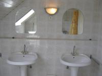 Apartment mit 2 Schlafzimmern, Balkon und 2 Bädern