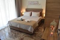 Chrysafenia & Leandros Downtown - B&B Kavala