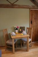 Blashford Manor Farmhouse - The Shetland Cottage - Bed and Breakfast