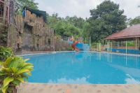 B&B Purwakarta - RedDoorz Resort Syariah @ Batu Apung Purwakarta - Bed and Breakfast Purwakarta