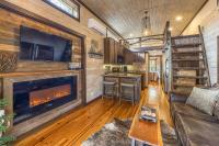 Smoky Mountain Tiny Home - B&B