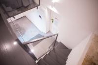 Studio Apartment - Split Level (Ground Floor)