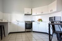 B&B Temora - Revive Central Apartments - Bed and Breakfast Temora