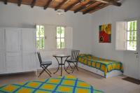 Sunflowers Room