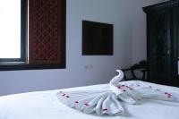 Romaine Suite 