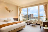 Chill-out Package - Deluxe Seaview Room with King Bed