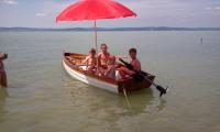 CSALÁD-BARÁT APARTMAN - B&B Balatonlelle