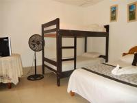 Kamar Economy Quadruple