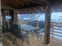 Grand appartement avec terrasse à Chez-Les-Reuses - B&B Orsières