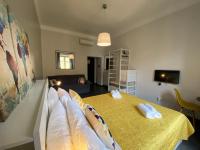 Quadruple Room with Private Bathroom