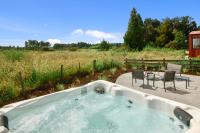 B&B Ohakune - Cosy Spa Cottage with WiFi - Ohakune Holiday Home - Bed and Breakfast Ohakune