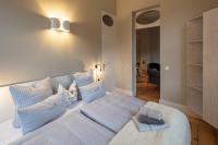 Apartment mit Balkon