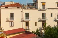 SorrentoVibes - Design Holiday Home in Sorrento city center - Chambres d'hôtes Sorrente
