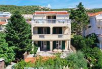 Apartment mit 2 Schlafzimmern und Terrasse