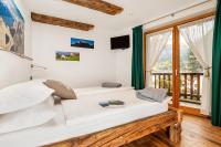 Quadruple Room with Private Bathroom