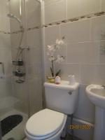 Chambre Triple avec Salle de Bains Privative
