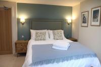 Deluxe Double Room with Shower