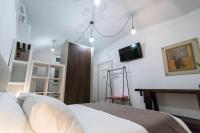 Habitación con cama grande