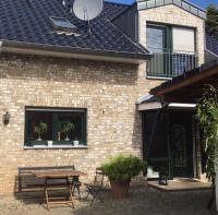 Schönste Lage am Rhein in unmittelbarer Stadtnähe, B & B - Chambres d’hôtes Cologne
