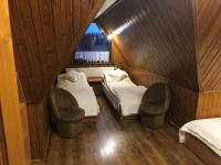 Quintuple Room with Balcony and Mountain View