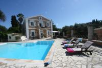 B&B Karyofyto - Durrell Corfu Strawberry-Pink Villa - Bed and Breakfast Karyofyto