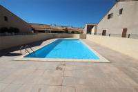 Jolie villa d'angle pour 5 couchages, clim sejour, terrasse, parking dans residence securisee piscine commune 400m de la mer LRJP16 - Chambres d'hôtes Portiragnes