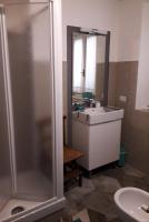 Doppel-/Zweibettzimmer mit privatem, externem Bad