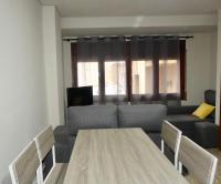 B&B Vic - APARTAMENT Encantador al Centre de Vic APTGARBI - Bed and Breakfast Vic