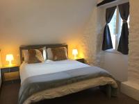 Camera Matrimoniale Piccola con Bagno Privato con Doccia