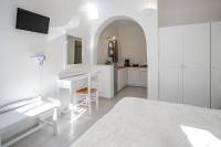 Studio (2 Adults)