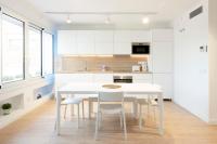 Juli Garreta's Apartment - B&B Girona