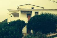The Beach House - Lu Bagnu - B&B