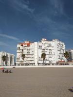 PRIMERA LINEA DE PLAYA EN VALDELAGRANA - B&B