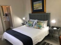 B&B Mossel Bay - Baylight Accomodation Room 2 - Bed and Breakfast Mossel Bay