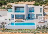 Villa Deluxe