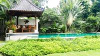 Villa Santi Seminyak - B&B