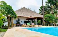 Villa Paradise Lovina - B&B