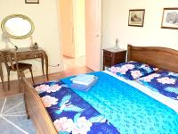 Standard Double Room with Shared Bathroom