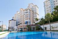 Stylish 2 bedroom penthouse with breathtaking view - Chambres d'hôtes Estepona