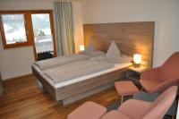 One-Bedroom Apartment with Balcony