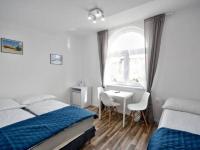 Dreibettzimmer mit eigenem Bad