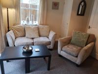 B&B Deal - Coastal Escape Deal - 2 Bedroom House at Kent Escapes Short Lets & Serviced Accommodation Kent, Wifi - Bed and Breakfast Deal