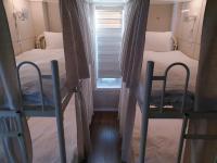 Bed in een Vrouwenslaapzaal met 4 Bedden